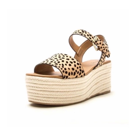 qupid cheetah sandals
